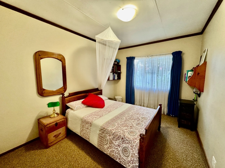 5 Bedroom Property for Sale in Van Der Hoff Park North West